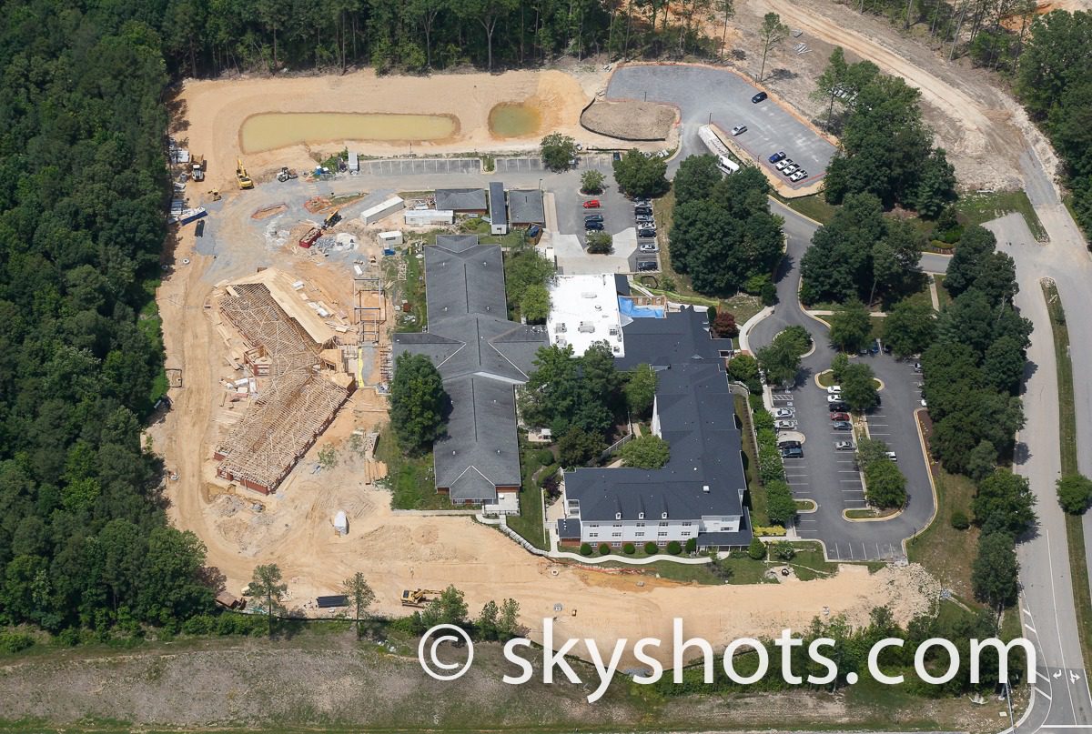 Development area with parking and construction