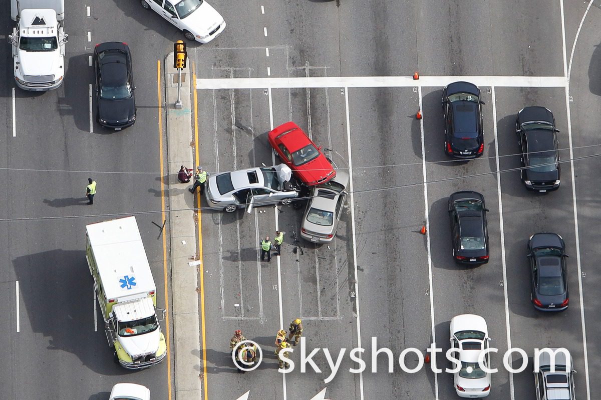 Traffic halted by car crash incident